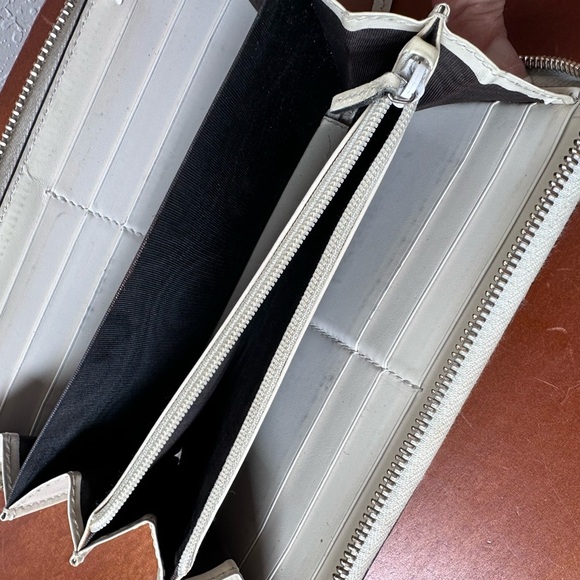 GUCCI GUCCISSIMA LEATHER WALLET - Picture 5 of 12